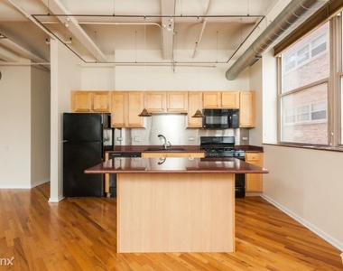 500 S Clinton St 510 - Photo Thumbnail 4