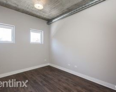 3833 N Broadway St 609 - Photo Thumbnail 4