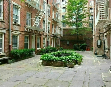 224 Sullivan Street - Photo Thumbnail 3