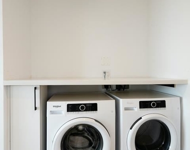 2811 3rd St Apt 10 - Photo Thumbnail 7