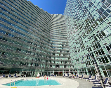 550 West 54th Street - Photo Thumbnail 1