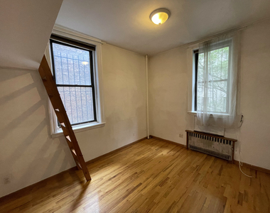 313 West 105th - Photo Thumbnail 2