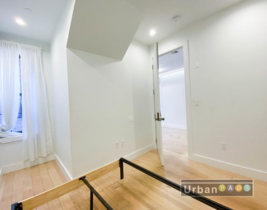 1321 Bedford Avenue - Photo Thumbnail 2