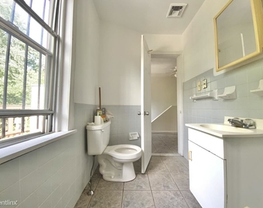 4034 Ridge Avenue Apt 3 - Photo Thumbnail 8