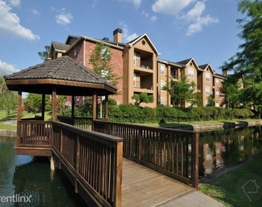 456 Wildwood Forest Dr - Photo Thumbnail 1