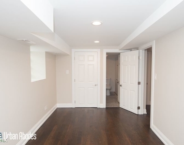 2943 W Diversey Ave 2 - Photo Thumbnail 12