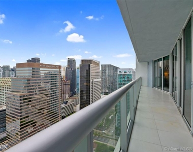 495 Brickell Ave Fl 33131 - Photo Thumbnail 15