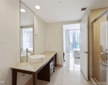 495 Brickell Ave Fl 33131 - Photo Thumbnail 24