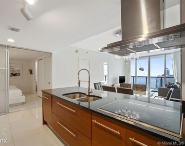 495 Brickell Ave Fl 33131 - Photo Thumbnail 3