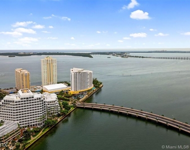 495 Brickell Ave Fl 33131 - Photo Thumbnail 0