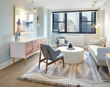 150 East 34th Street - Photo Thumbnail 0