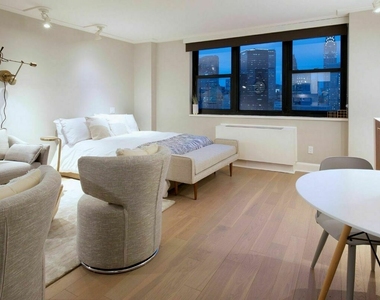 150 East 34th Street - Photo Thumbnail 0