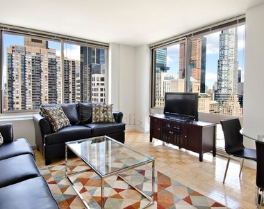 2 Bedroom - 2 Bath Convertible 3 - Prime Midtown Location - Photo Thumbnail 0