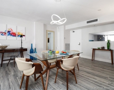 9195 Collins Ave - Photo Thumbnail 15