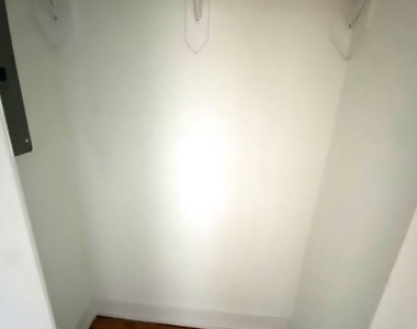 550 W Arlington Pl 404 - Photo Thumbnail 9