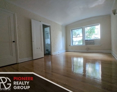 536 W Arlington Pl - Photo Thumbnail 2