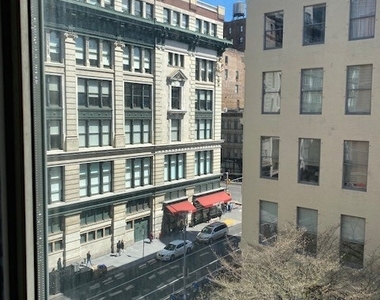 West 21st Street & 6th Avenue - Photo Thumbnail 10