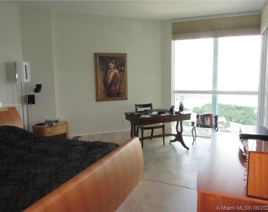 16500 Collins Ave - Photo Thumbnail 48