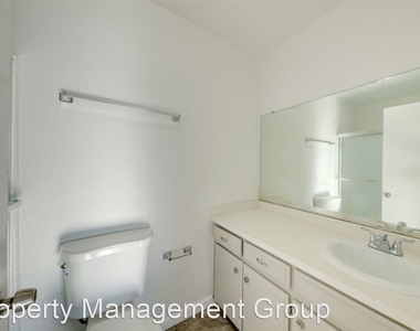 829 N Bunker Hill - 7r - Photo Thumbnail 6