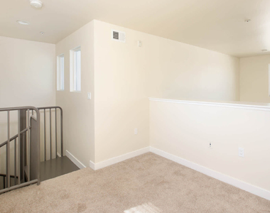 2850 Kelvin Avenue - Photo Thumbnail 17