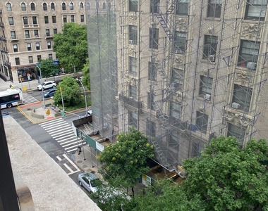 216 West 97th Street - Photo Thumbnail 5