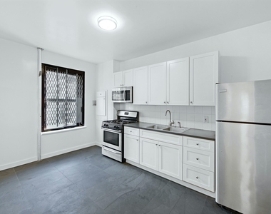 528 West 136 Street - Photo Thumbnail 2