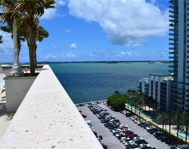 1200 Brickell Bay Dr - Photo Thumbnail 15