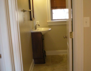 813 Webster Street Nw - Photo Thumbnail 12