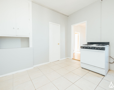 1625 Park Pl - Unit: 18 - Photo Thumbnail 3