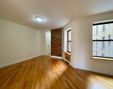 428 East 116th Street - Photo Thumbnail 2