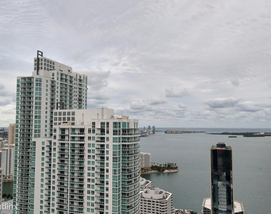 1010 Brickell Ave - Photo Thumbnail 9