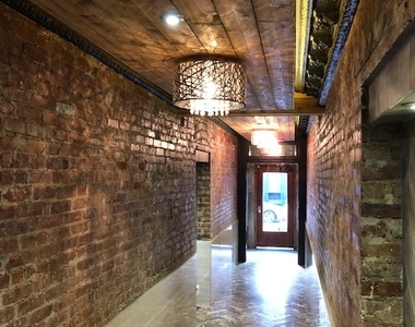 328 East 78th Street - Photo Thumbnail 1