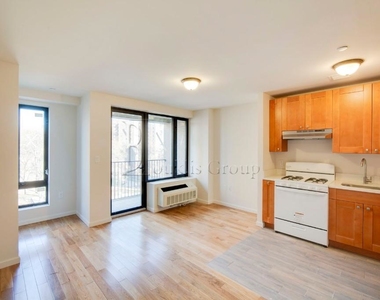 42 East 132nd Street - Photo Thumbnail 2