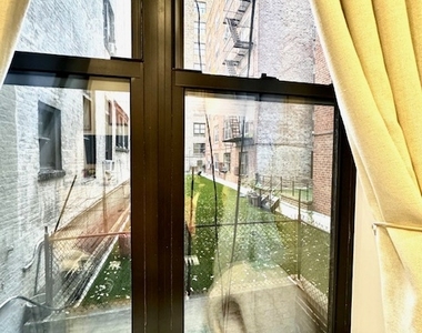 221 West 79th Street - Photo Thumbnail 6