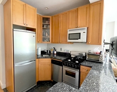 74 Riverside Drive - Photo Thumbnail 5