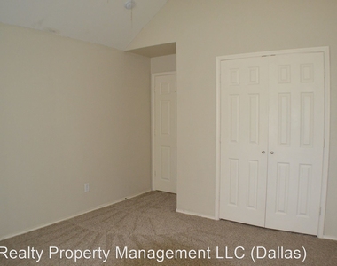 6220 Pine Ridge Blvd - Photo Thumbnail 11