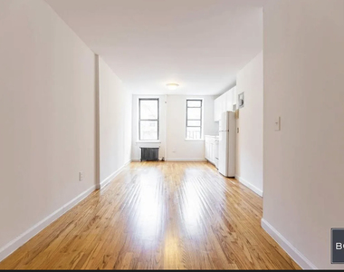east 11th Street - Photo Thumbnail 5