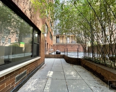 East 56th Street - Photo Thumbnail 1