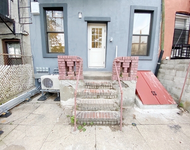 15 Pleasant pl brooklyn - Photo Thumbnail 6