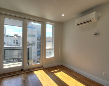 854 Metropolitan Avenue - Photo Thumbnail 6