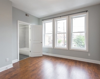 2478 Frankford Ave Unit 3 - Photo Thumbnail 1