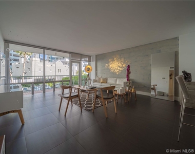 1408 Brickell Bay Dr Apt 215 - Photo Thumbnail 2