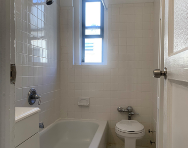 25-21 31st Avenue - Photo Thumbnail 9