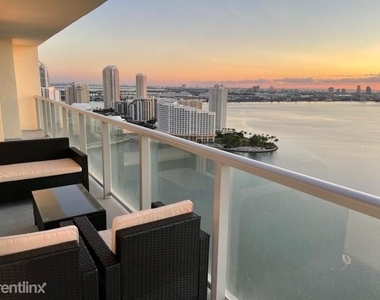 1155 Brickell Bay Dr - Photo Thumbnail 1