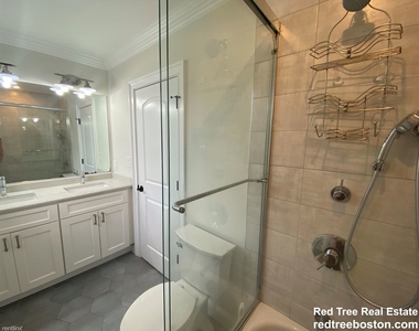 490 Washington St Apt 3 - Photo Thumbnail 6