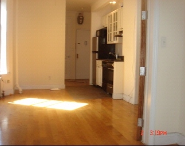 246 Mott St. - Photo Thumbnail 7