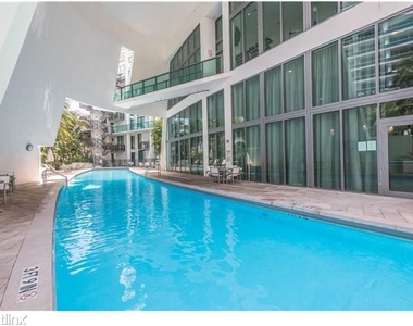 6000 Collins Ave - Photo Thumbnail 66