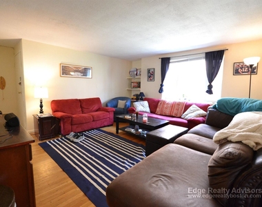 43 Colborne Rd Apt 1 - Photo Thumbnail 2