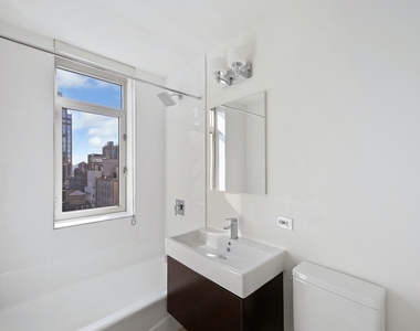 66 West 38th Street - Photo Thumbnail 7