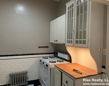 235 Commonwealth Ave Apt 7 - Photo Thumbnail 4